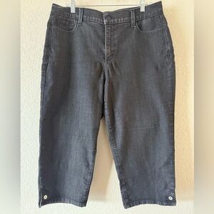 NYDJ Black Stretch Denim Capris Women’s 14 Bling Snaps At Cuff (Missing Centers)